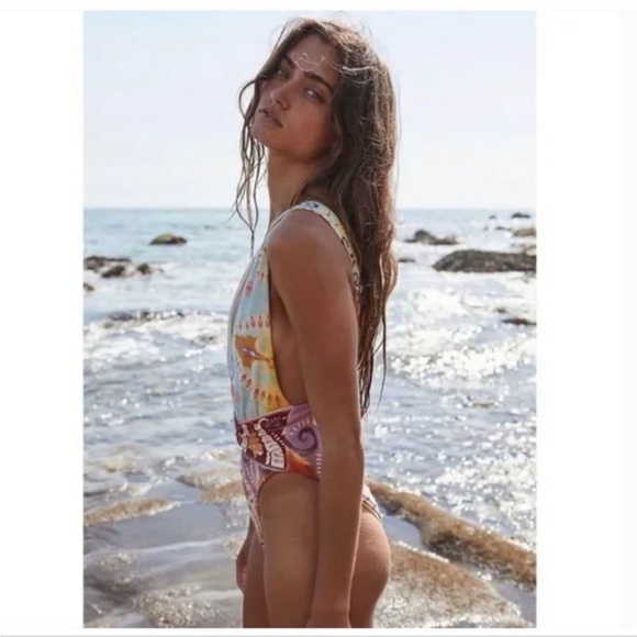 NEW Agua Bendita Free People Ellis Printed One Piece Swimsuit - Picture 3 of 10